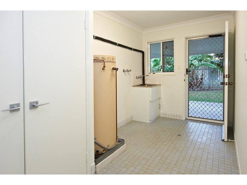 21 PARINGA STREET, Cranbrook QLD 4814