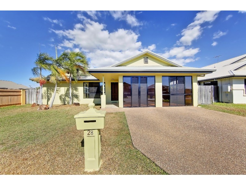 28 Bamboo Crescent, Mount Louisa QLD 4814