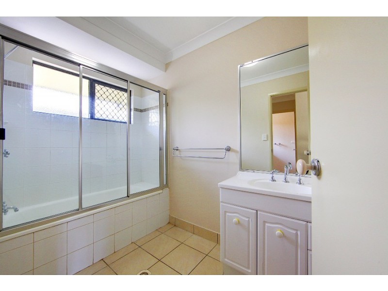 28 Bamboo Crescent, Mount Louisa QLD 4814