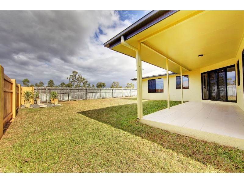 28 Bamboo Crescent, Mount Louisa QLD 4814