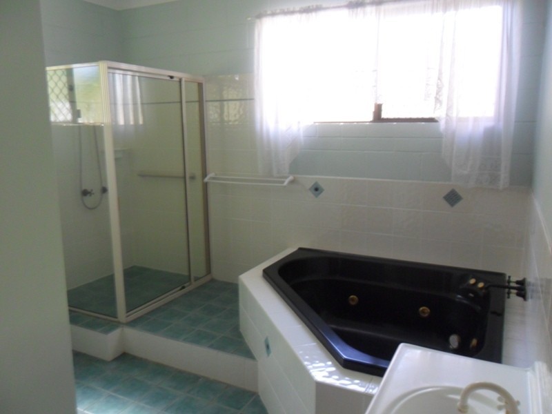 76 LINDEMAN AVENUE, Heatley QLD 4814