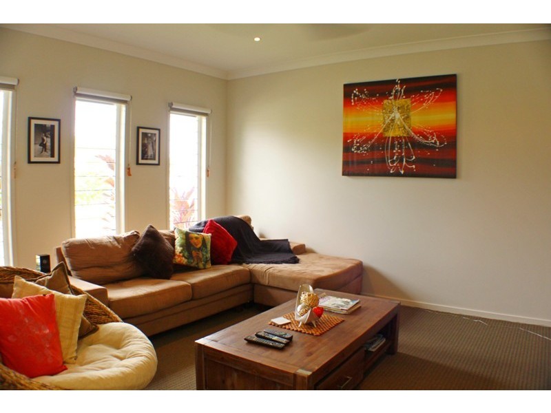 54 RATTRAY STREET, Bushland Beach QLD 4818