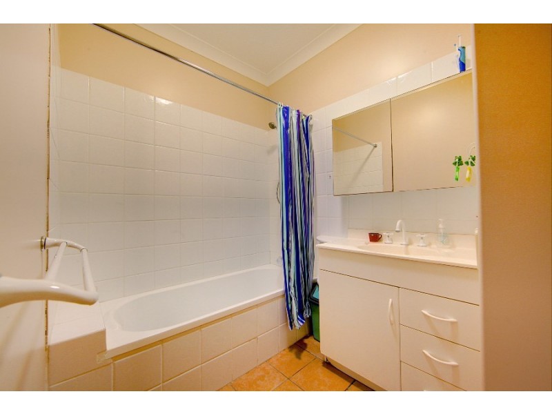 28/17 Canterbury Road, Kirwan QLD 4817