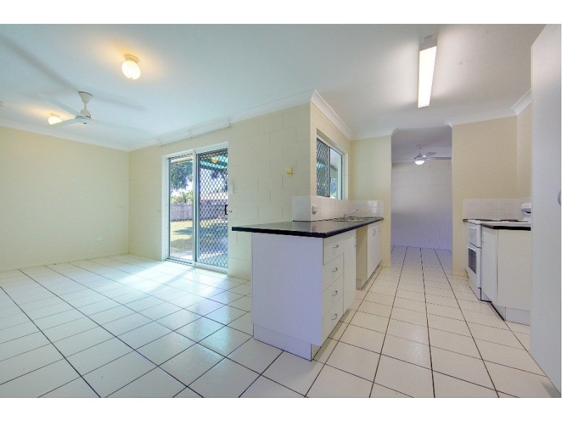 12 Spruce Street, Kirwan QLD 4817