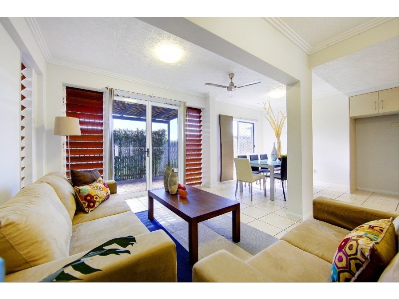 8 Ash Street, Kirwan QLD 4817