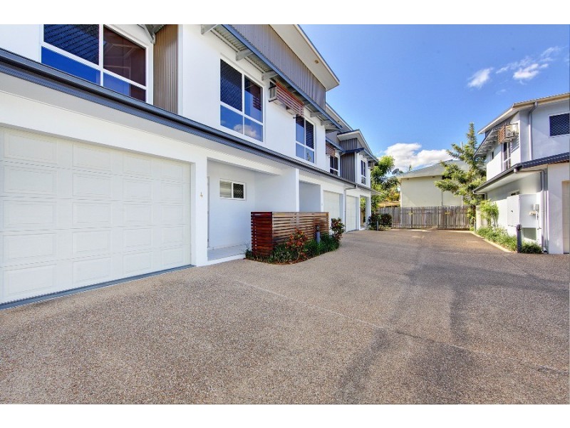 8 Ash Street, Kirwan QLD 4817