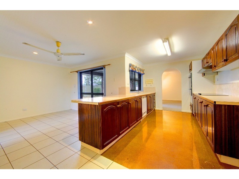 8 Begonia Court, Annandale QLD 4814