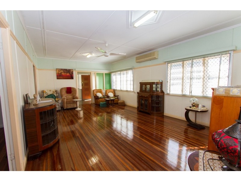 41 Ninth Avenue, Railway Estate QLD 4810