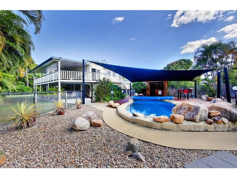 2 McIntyre Court, Mundingburra QLD 4812