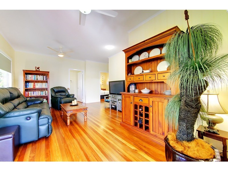 2 McIntyre Court, Mundingburra QLD 4812