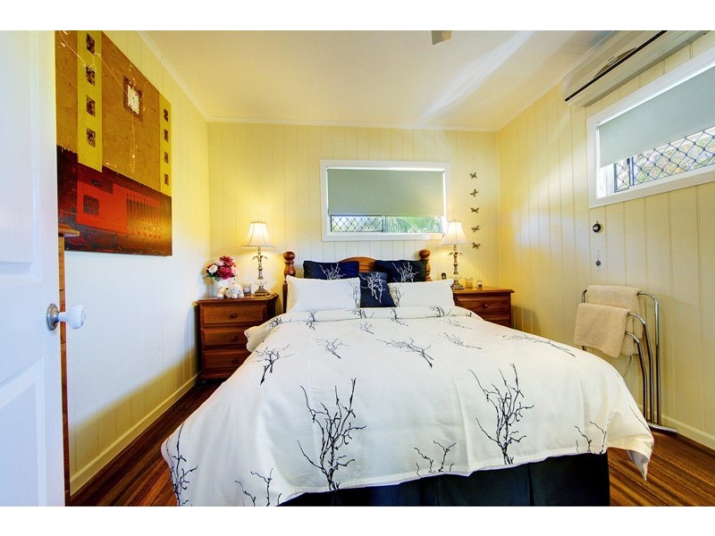 2 McIntyre Court, Mundingburra QLD 4812