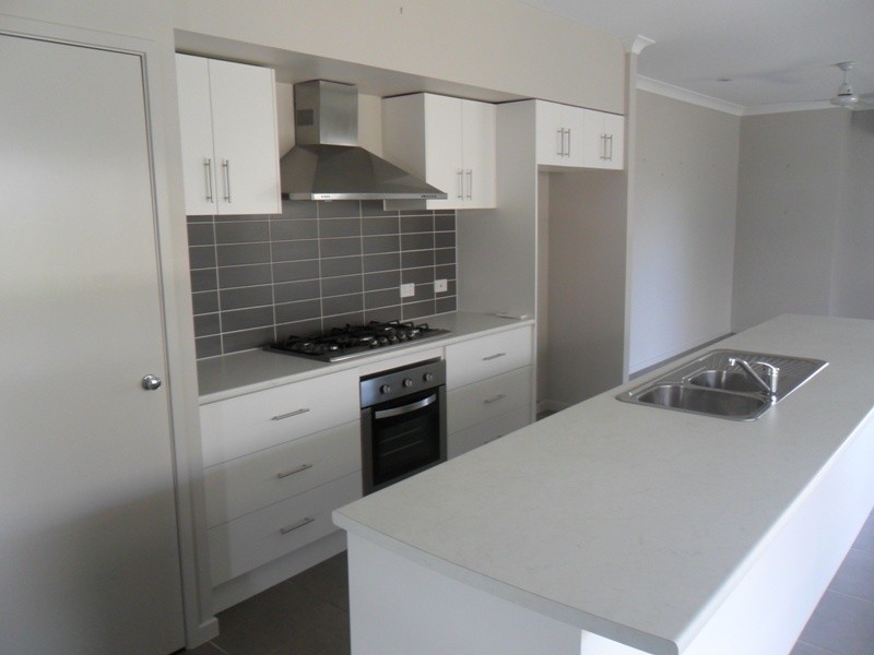 14 BATIKI CIRCUIT, Burdell QLD 4818