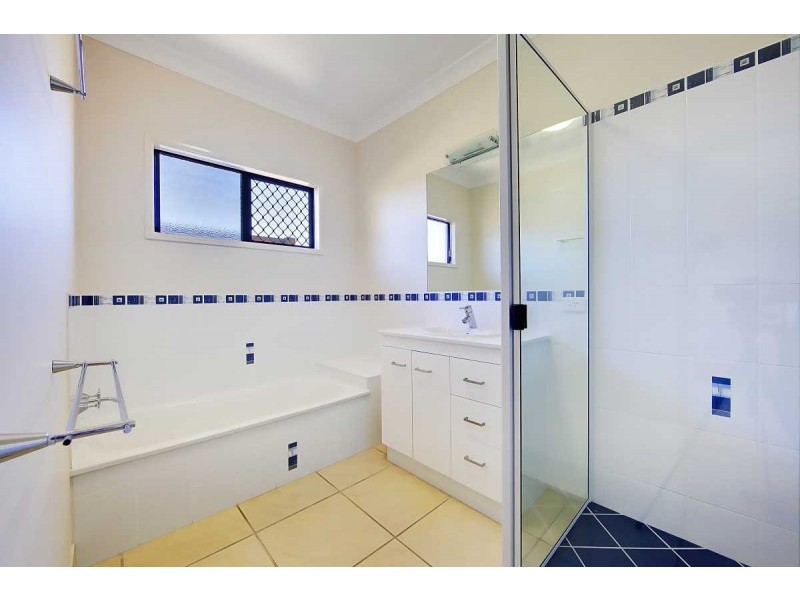 5 Paperbark Place, Mount Louisa QLD 4814