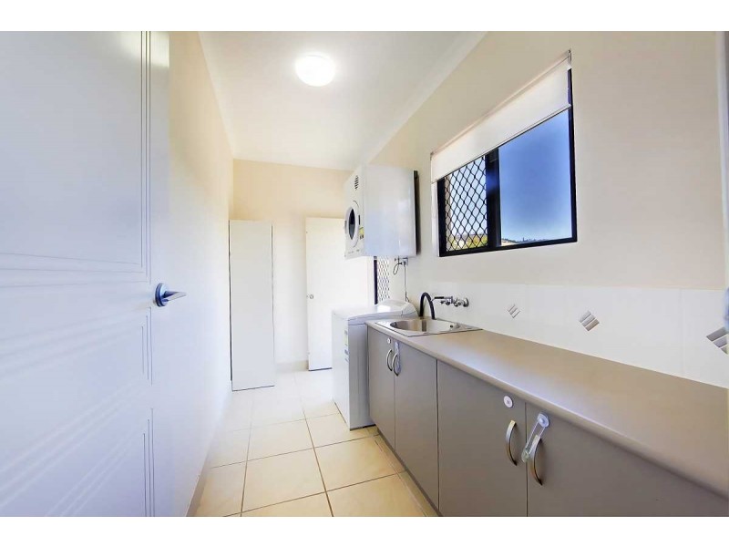 5 Paperbark Place, Mount Louisa QLD 4814