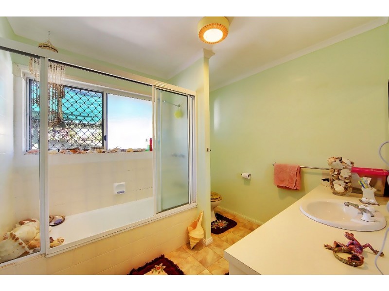 1-4/20 Lowth Street, Rosslea QLD 4812