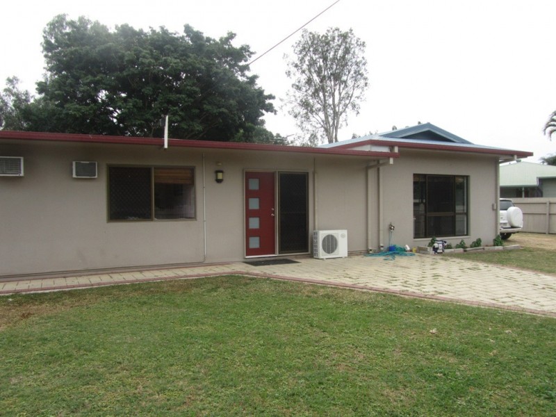 13 BERNARRA STREET, Rasmussen QLD 4815