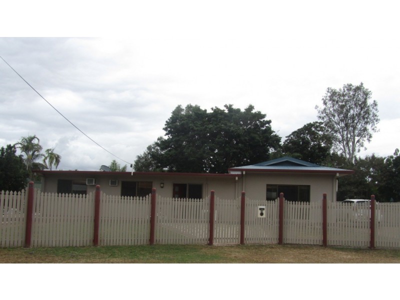 13 BERNARRA STREET, Rasmussen QLD 4815