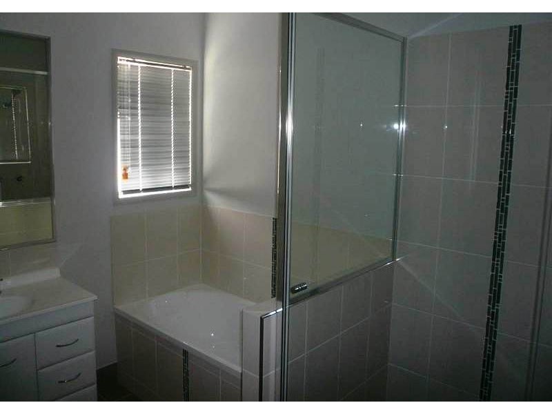 Bohle Plains QLD 4817