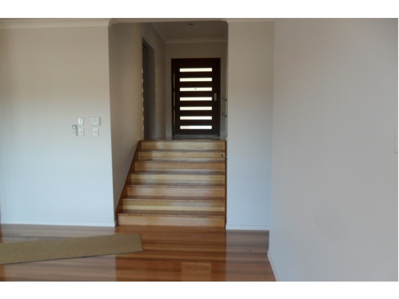 6 Mont Blanc Place, Mount Louisa QLD 4814