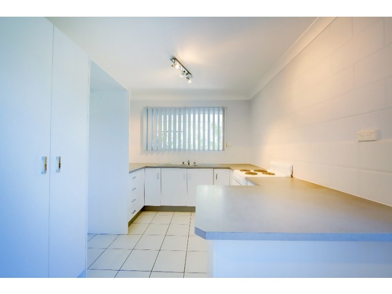 4/25 Clayton Street, Hermit Park QLD 4812