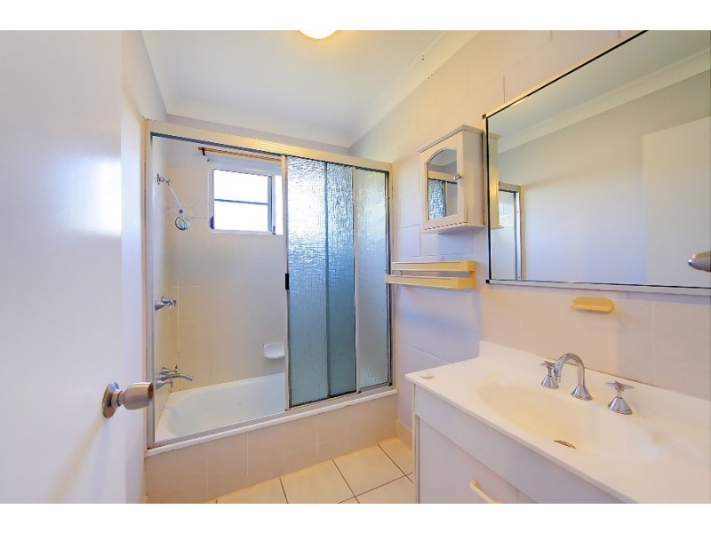 4/25 Clayton Street, Hermit Park QLD 4812