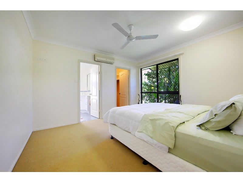 14 Timbury Way, Mount Louisa QLD 4814