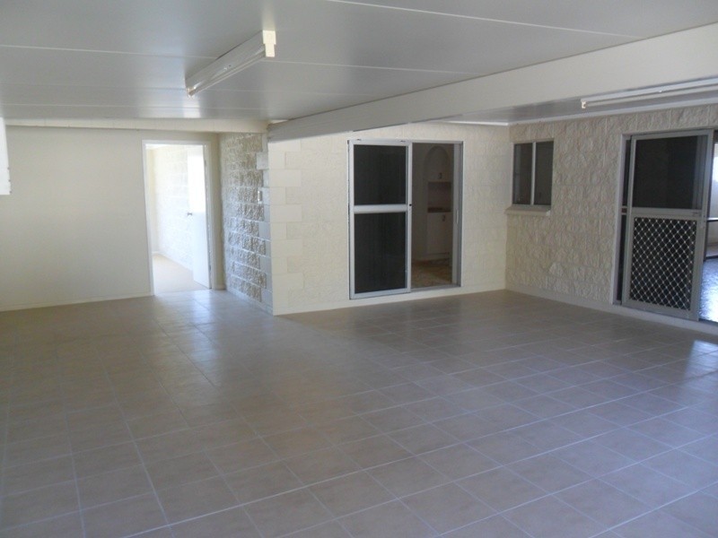 1 GILLIAT STREET, Wulguru QLD 4811