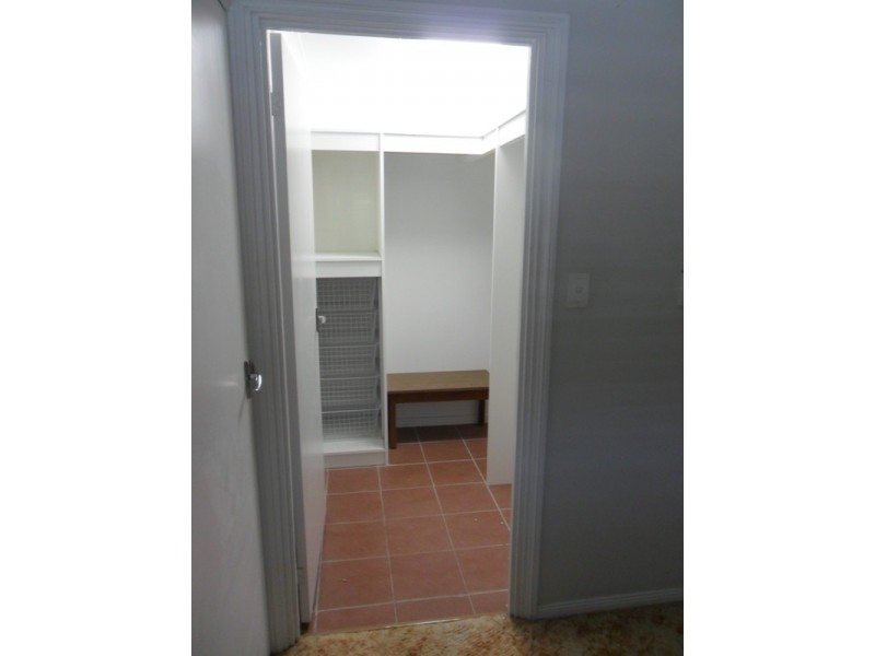 1 GILLIAT STREET, Wulguru QLD 4811