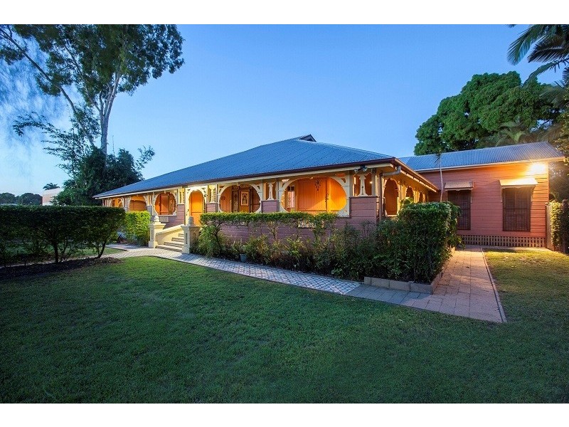 5 THE AVENUE, Hermit Park QLD 4812