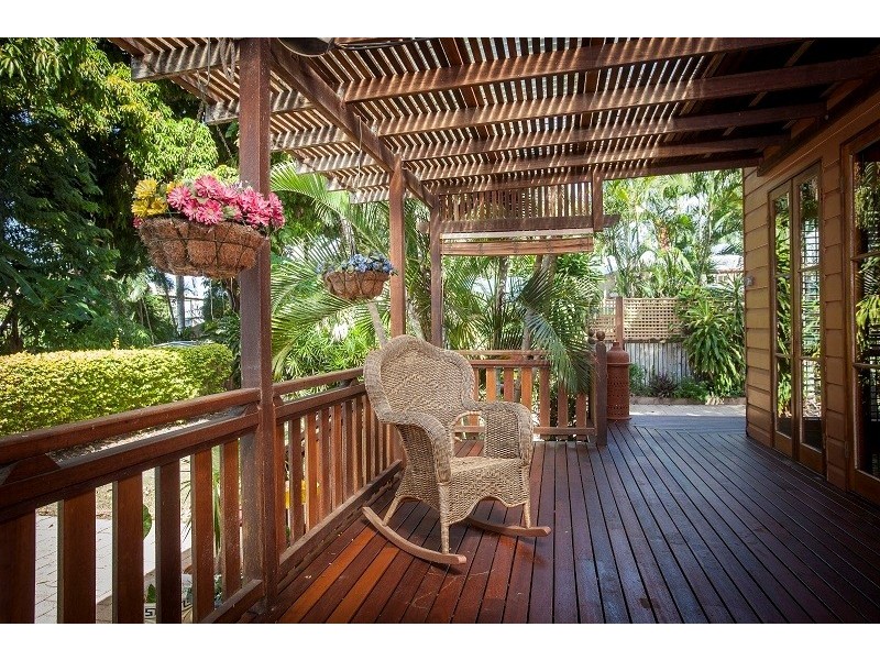 5 THE AVENUE, Hermit Park QLD 4812