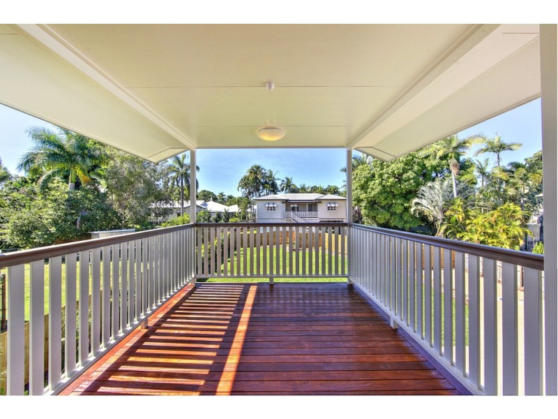 1a / 184 Kings Road, Mysterton QLD 4812