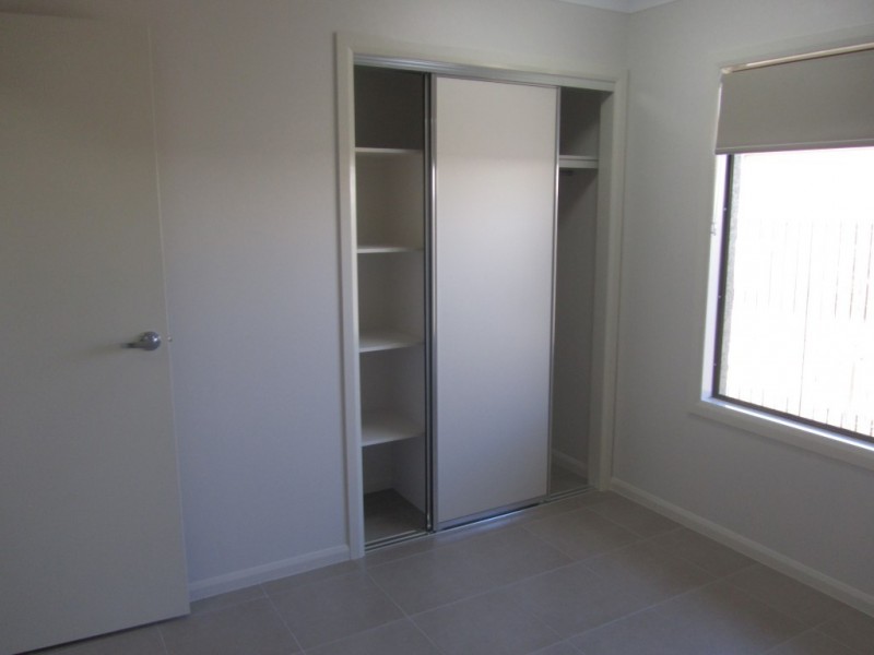 2/26 LOCHERN WAY, Bushland Beach QLD 4818