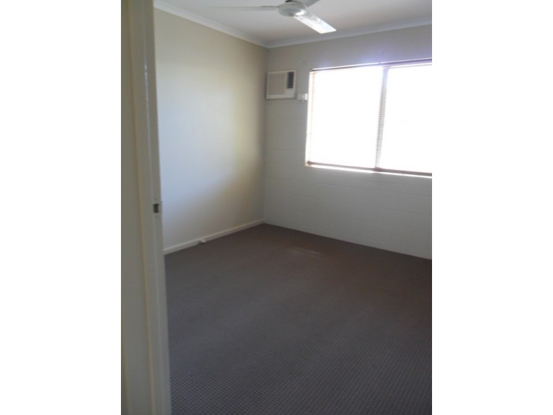 8 GANNET CRESCENT, Condon QLD 4815