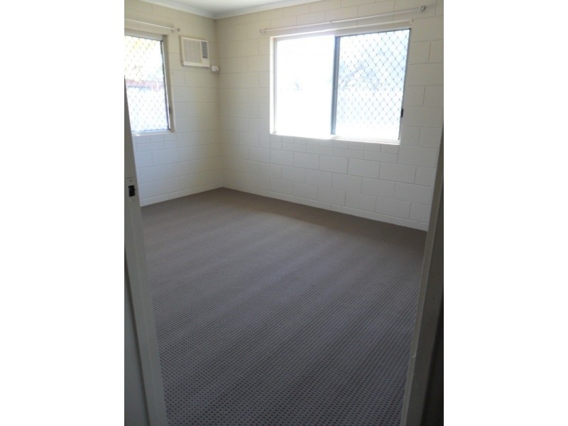 8 GANNET CRESCENT, Condon QLD 4815