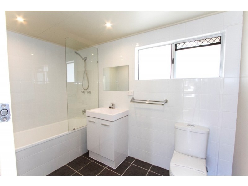 30 Burnett Crescent, Wulguru QLD 4811