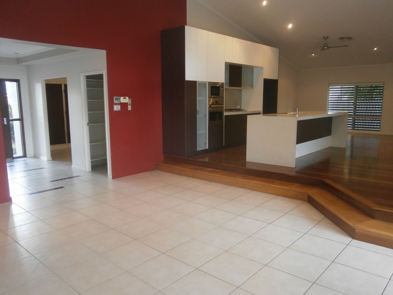 6 Sunrise Pocket, Idalia QLD 4811