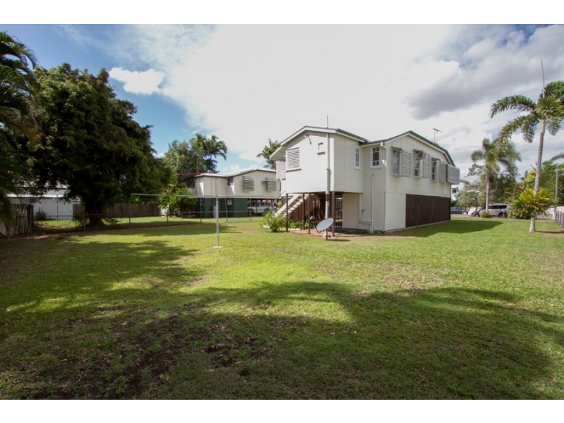 6 Hirst Street, Hermit Park QLD 4812
