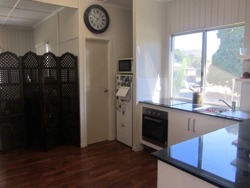 10 DOOREY STREET, Railway Estate QLD 4810