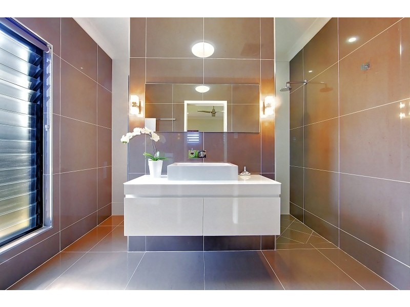 17 Scrubwren Circuit, Bohle Plains QLD 4817