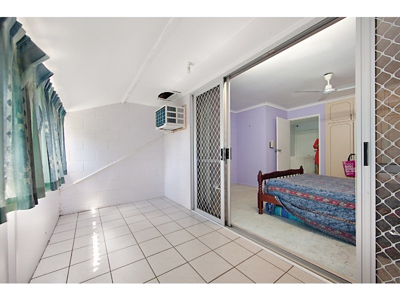 4/17 Gladstone Street, Pimlico QLD 4812