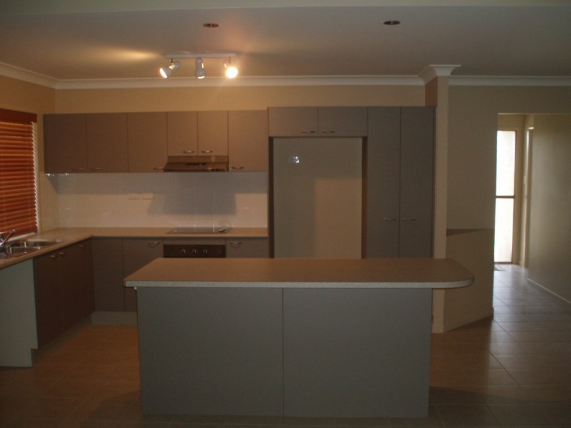 6 Chestfield Court, Kirwan QLD 4817