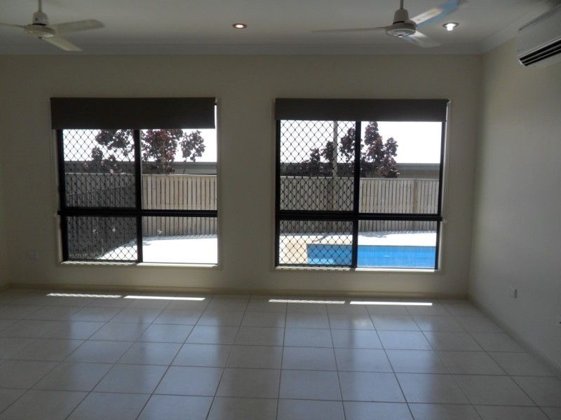 9 CHANNEL STREET, Bushland Beach QLD 4818