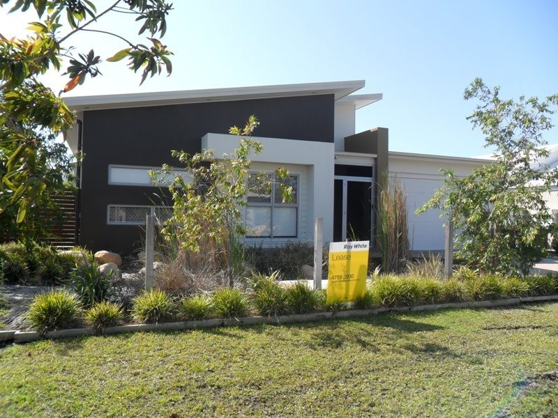 12 KAHANA AVENUE, Burdell QLD 4818