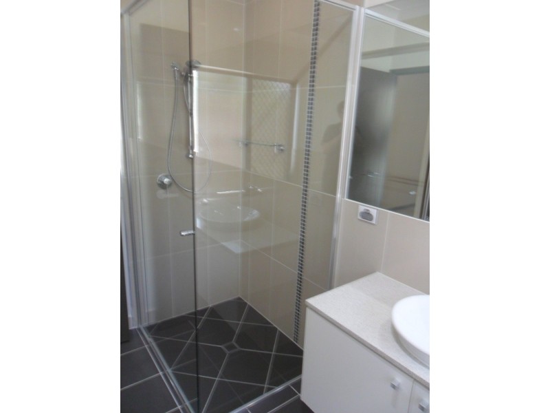 12 KAHANA AVENUE, Burdell QLD 4818