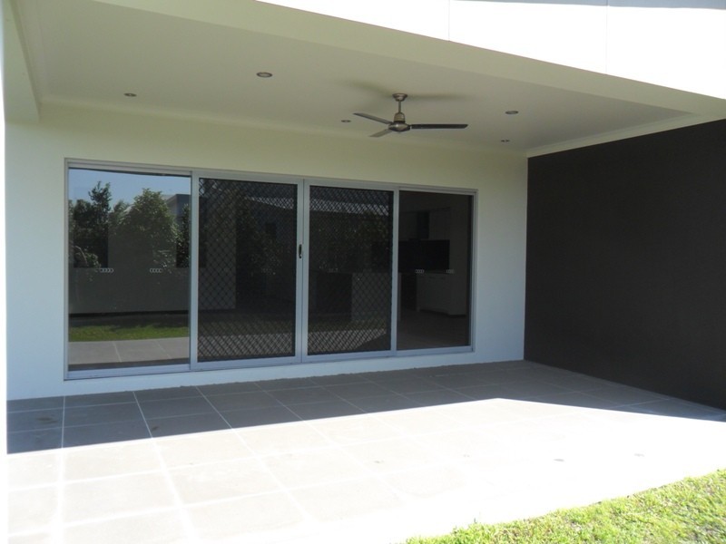 12 KAHANA AVENUE, Burdell QLD 4818