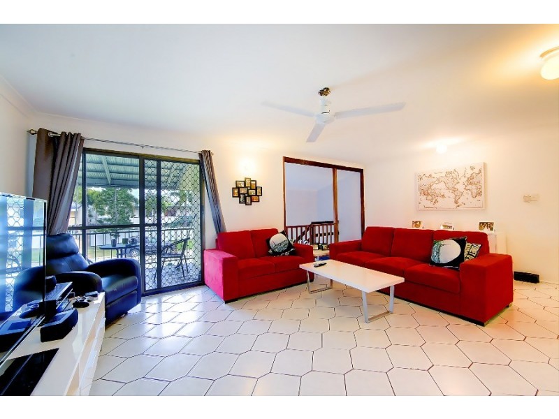 10 Deborah Street, Kelso QLD 4815