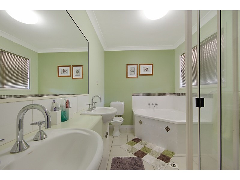 13 Trembath Crescent, Kirwan QLD 4817