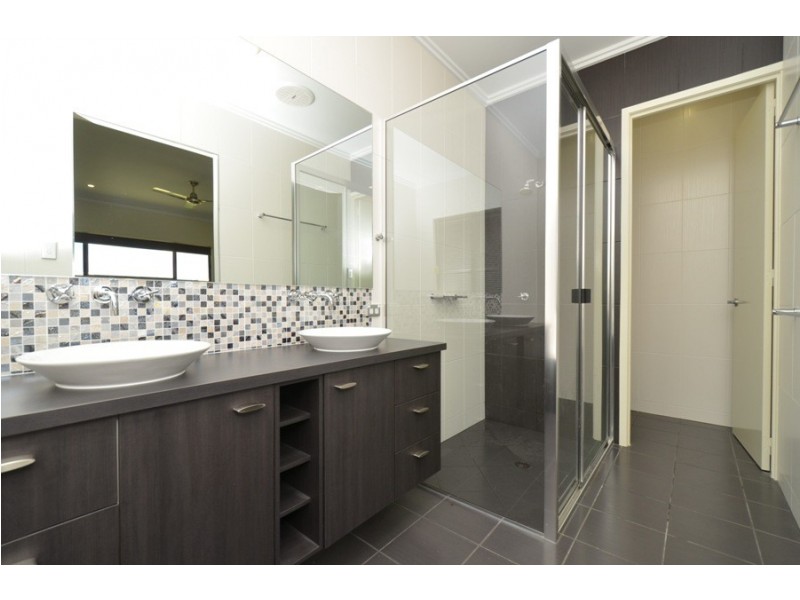 11 Brush Cherry Street, Mount Low QLD 4818