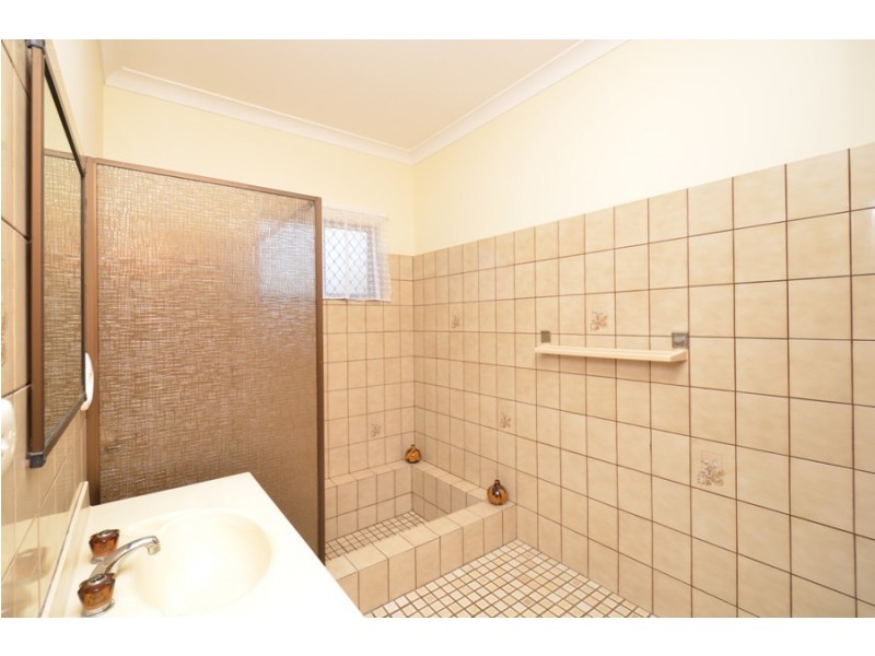 1585 Riverway Drive, Kelso QLD 4815