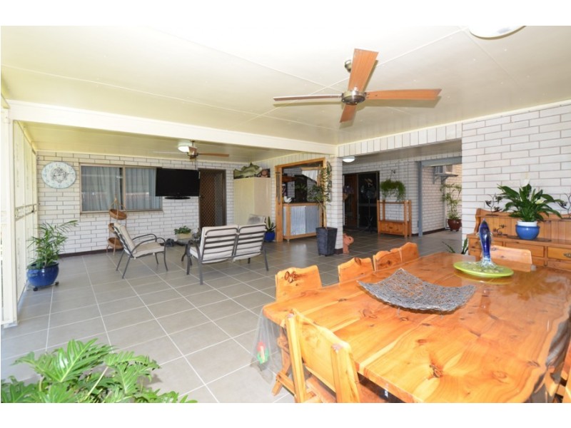 1585 Riverway Drive, Kelso QLD 4815